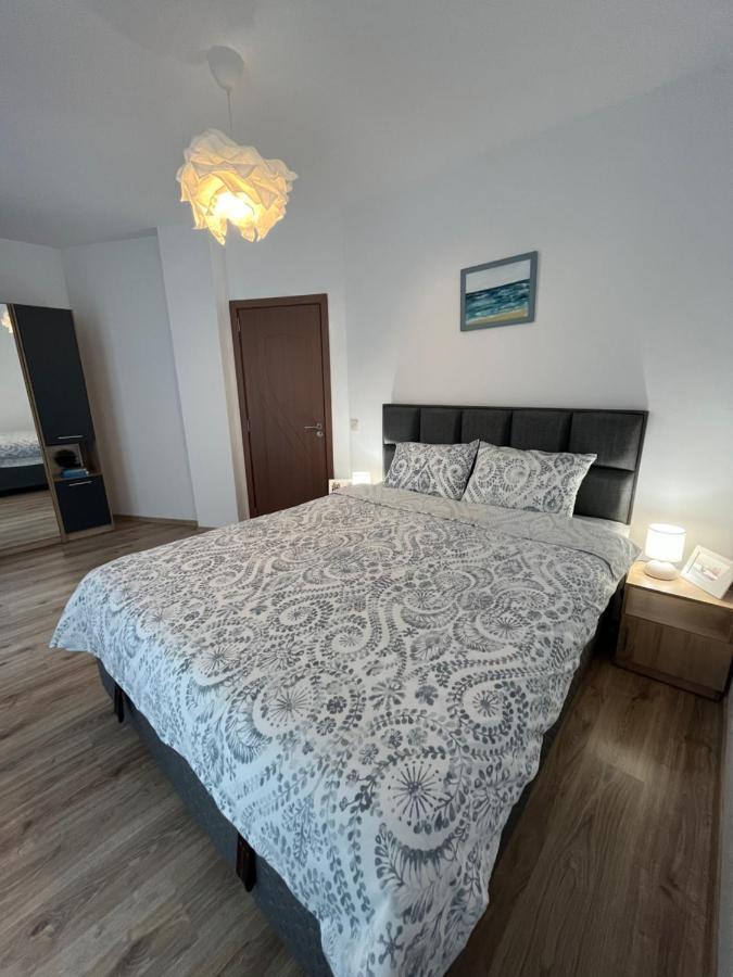 Azzurro Premium Apartment On Bulevard Bogoridi Burgasz Kültér fotó