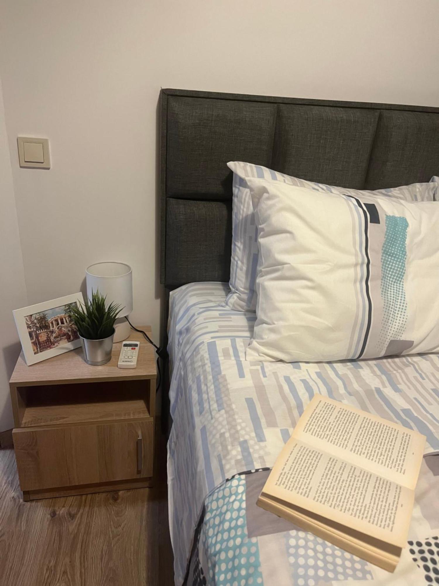 Azzurro Premium Apartment On Bulevard Bogoridi Burgasz Kültér fotó