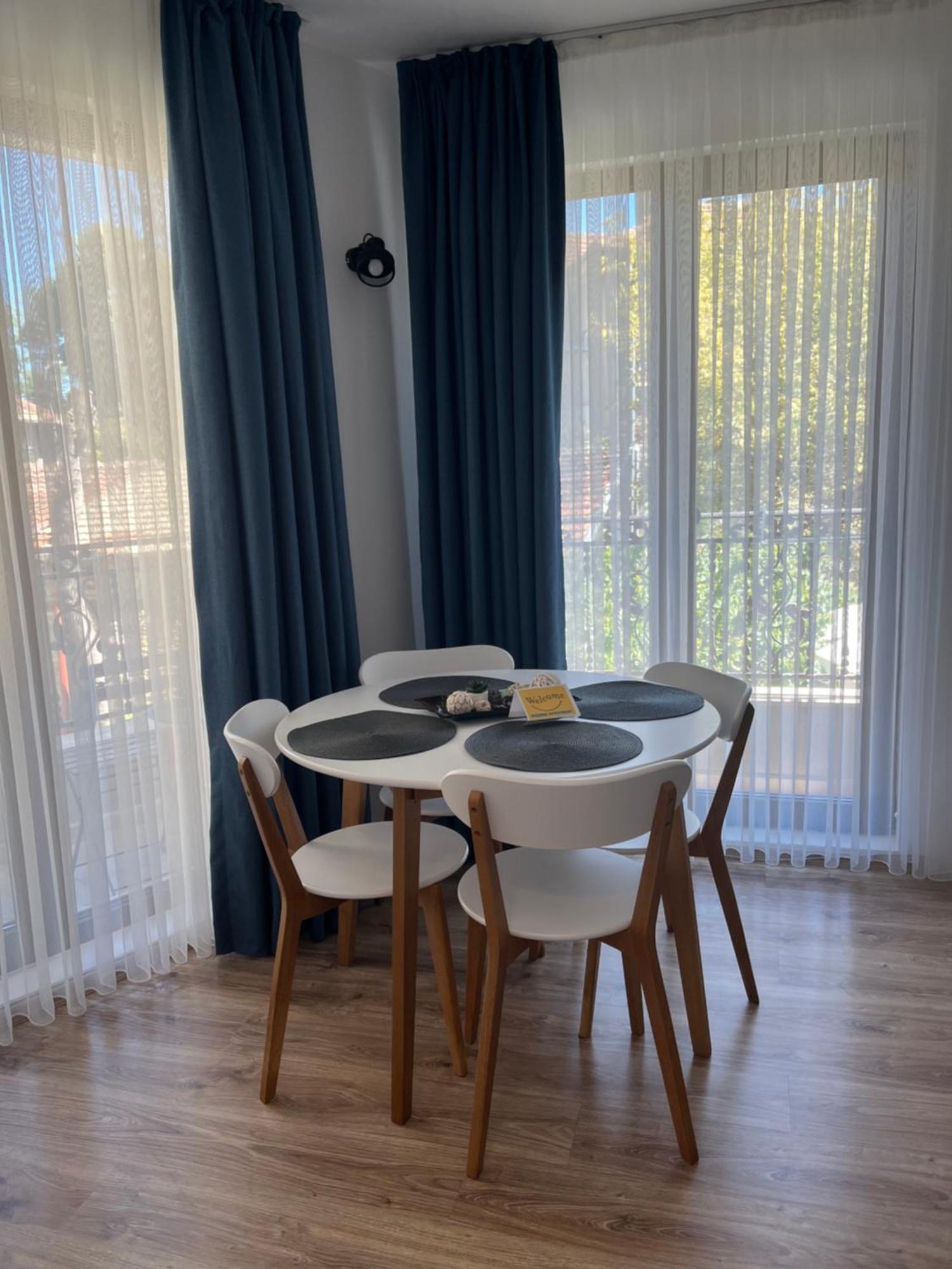 Azzurro Premium Apartment On Bulevard Bogoridi Burgasz Kültér fotó